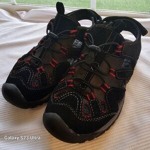 $Northside sport sandals size 3 outdoor